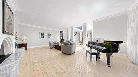 Photo 8 at 5 Abrams Place, Windfields, Toronto