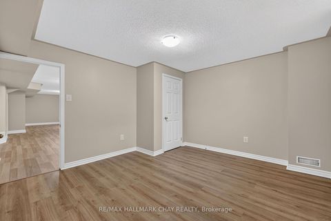Photo 16 at 39 Hanmer Street E, East Bayfield, Barrie