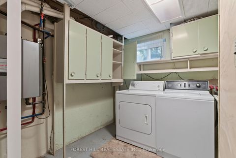 Photo 21 at 15 Robson Place, Newtonbrook West, Toronto