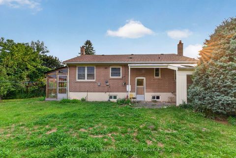 Photo 23 at 15 Robson Place, Newtonbrook West, Toronto