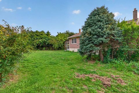 Photo 25 at 15 Robson Place, Newtonbrook West, Toronto