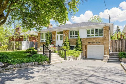 Photo 1 at 197 Lucas Street, Mill Pond, Richmond Hill