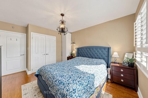 Photo 16 at 197 Lucas Street, Mill Pond, Richmond Hill