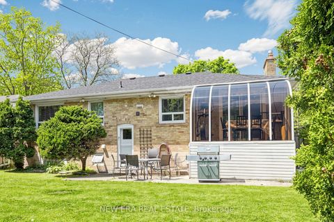 Photo 34 at 197 Lucas Street, Mill Pond, Richmond Hill