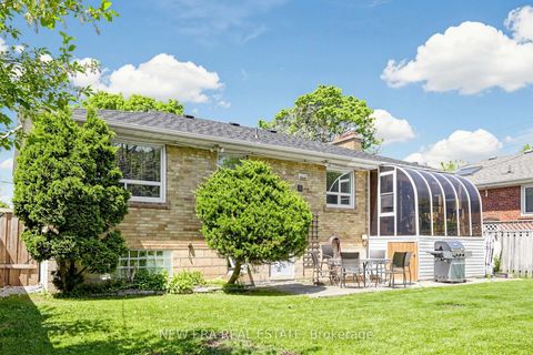 Photo 37 at 197 Lucas Street, Mill Pond, Richmond Hill