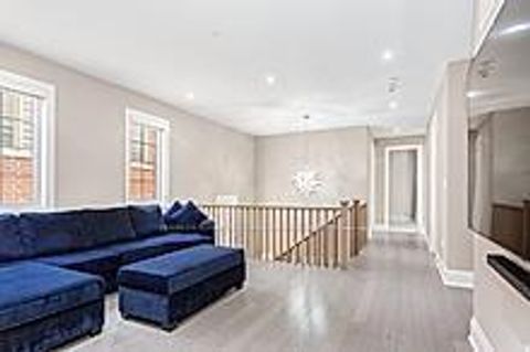 Photo 14 at 12 JOHN HENRY Street, Kleinburg, Vaughan