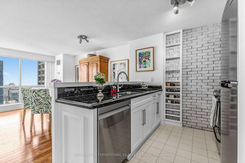 Photo 1 at 2809 - 10 Yonge Street, Waterfront Communities C1, Toronto