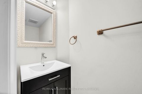 Photo 11 at 872 Hilton Boulevard, Wyndham, Newmarket