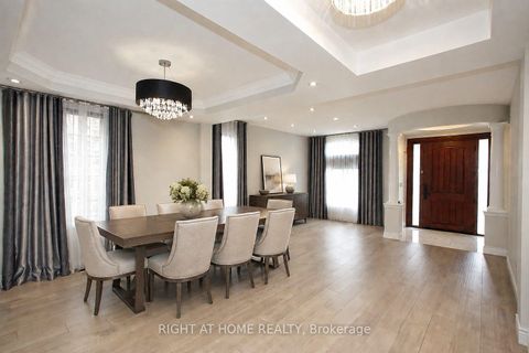 Photo 3 at 133 Woodville Drive, Patterson, Vaughan