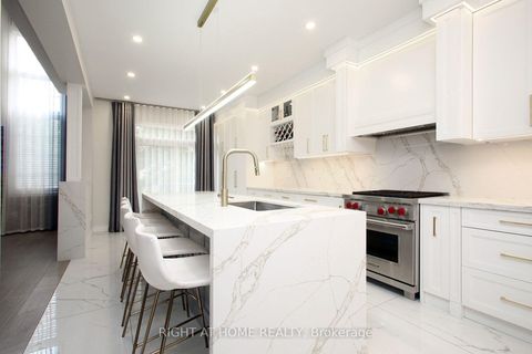Photo 15 at 133 Woodville Drive, Patterson, Vaughan