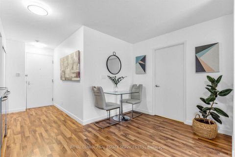 Photo 11 at 337 - 1005 King Street W, Niagara, Toronto