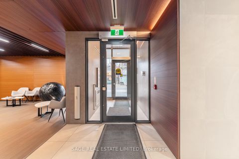 Photo 5 at 206 - 1888 Queen Street E, The Beaches, Toronto