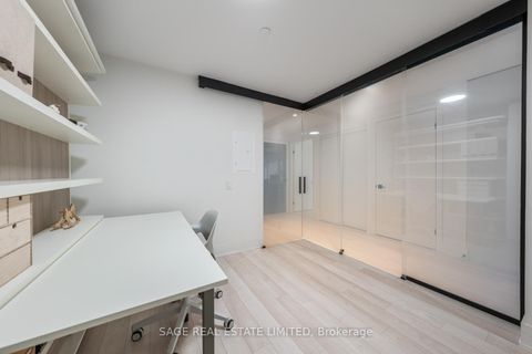 Photo 14 at 206 - 1888 Queen Street E, The Beaches, Toronto