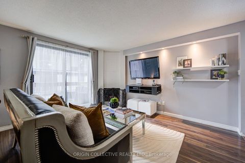 Photo 9 at 305 - 19 Dundonald Street, Yonge Corridor, Toronto