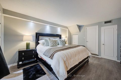 Photo 25 at 305 - 19 Dundonald Street, Yonge Corridor, Toronto