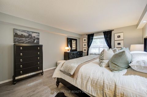 Photo 26 at 305 - 19 Dundonald Street, Yonge Corridor, Toronto