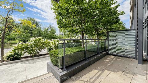 Photo 8 at 102 Fort York Boulevard, Waterfront Communities C1, Toronto