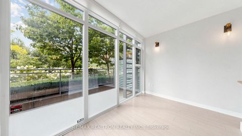 Photo 9 at 102 Fort York Boulevard, Waterfront Communities C1, Toronto