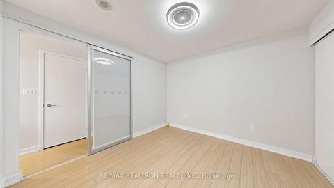 Photo 20 at 102 Fort York Boulevard, Waterfront Communities C1, Toronto
