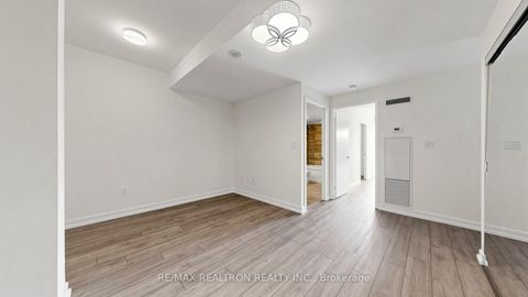 Photo 34 at 102 Fort York Boulevard, Waterfront Communities C1, Toronto