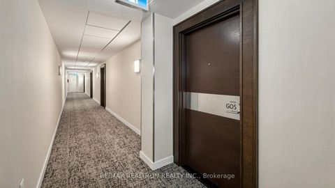 Photo 39 at 102 Fort York Boulevard, Waterfront Communities C1, Toronto