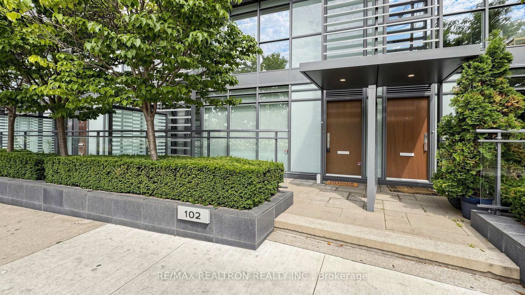 102 Fort York Boulevard, Waterfront Communities C1, Toronto photo number 2