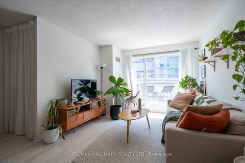 Photo 9 at 706 - 230 King Street E, Moss Park, Toronto