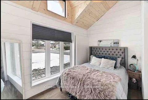 Photo 6 at 899 Maplewood Drive, Alcona, Innisfil