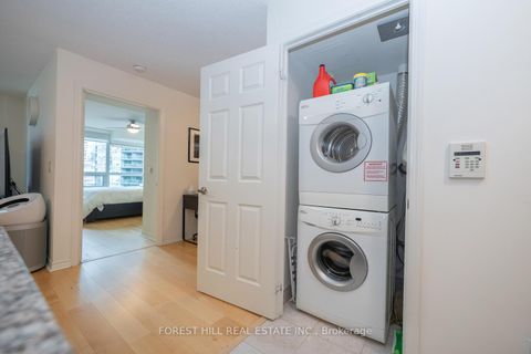 Photo 11 at 1120 - 25 Lower Simcoe Street, Waterfront Communities C1, Toronto