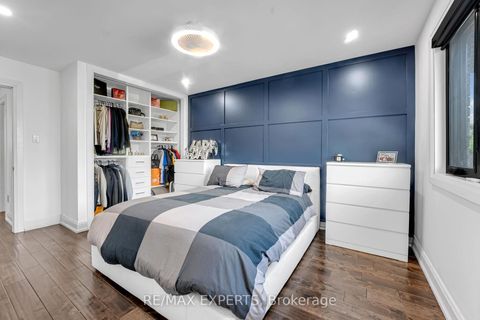 Photo 26 at 212 Bordeaux Drive, East Woodbridge, Vaughan