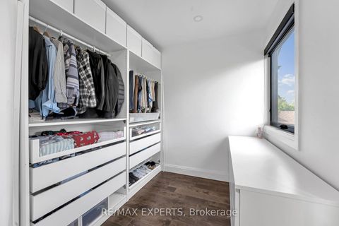 Photo 35 at 212 Bordeaux Drive, East Woodbridge, Vaughan