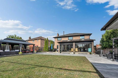 Photo 44 at 212 Bordeaux Drive, East Woodbridge, Vaughan