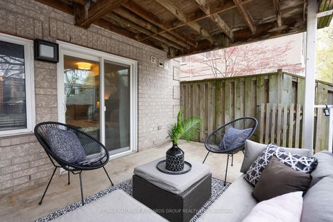 Photo 18 at 101 - 325 Kingston Road, The Beaches, Toronto
