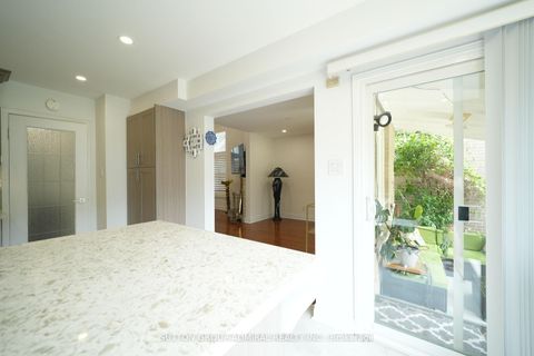 Photo 5 at 33 Wilderness Drive, Milliken, Toronto