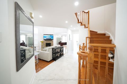 Photo 6 at 33 Wilderness Drive, Milliken, Toronto