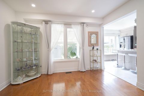 Photo 12 at 33 Wilderness Drive, Milliken, Toronto