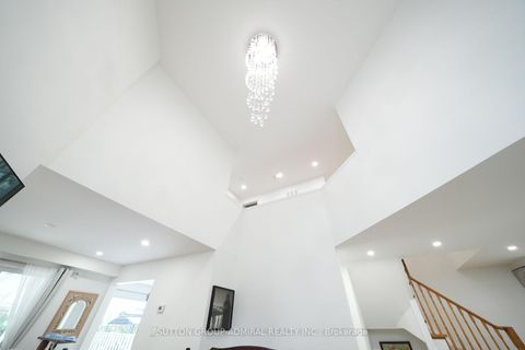 Photo 20 at 33 Wilderness Drive, Milliken, Toronto