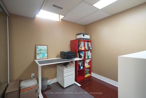 Photo 30 at 33 Wilderness Drive, Milliken, Toronto