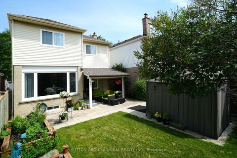 Photo 32 at 33 Wilderness Drive, Milliken, Toronto