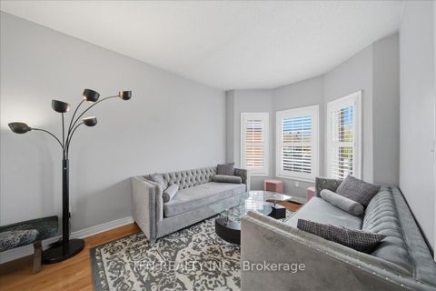 Photo 2 at 2073 Cynthia Court, Alcona, Innisfil