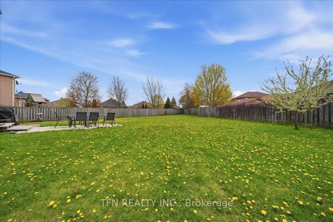 Photo 19 at 2073 Cynthia Court, Alcona, Innisfil