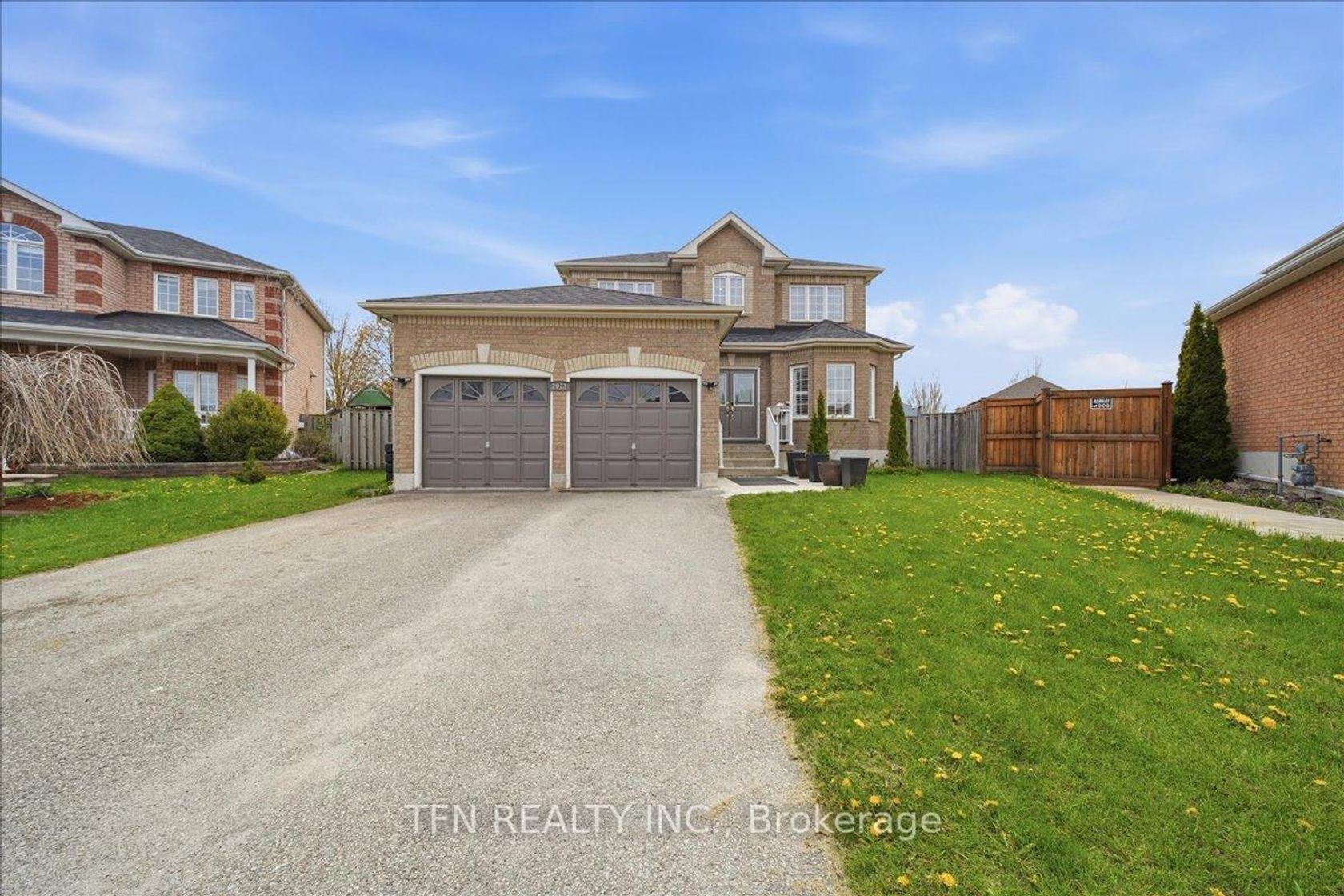 2073 Cynthia Court, Alcona, Innisfil photo number 2