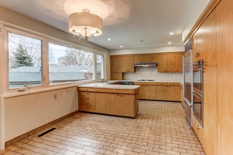 Photo 13 at 23 Ravensbourne Crescent, Rosethorn, Toronto