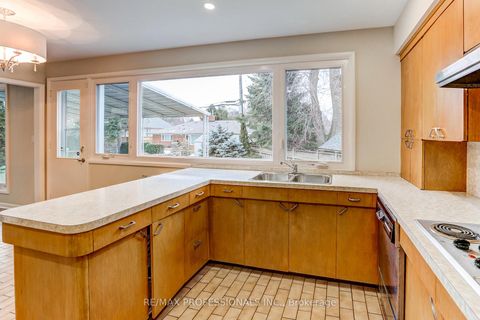 Photo 15 at 23 Ravensbourne Crescent, Rosethorn, Toronto