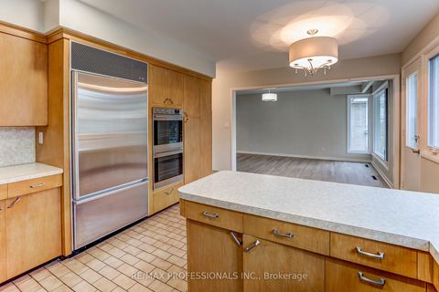 Photo 16 at 23 Ravensbourne Crescent, Rosethorn, Toronto