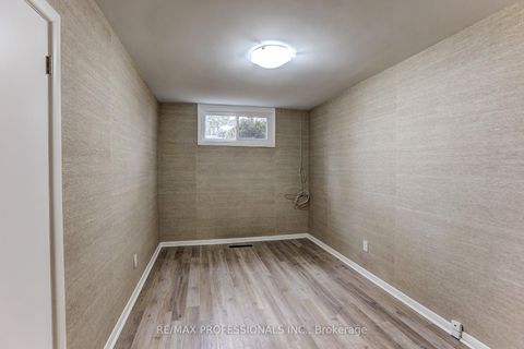 Photo 35 at 23 Ravensbourne Crescent, Rosethorn, Toronto