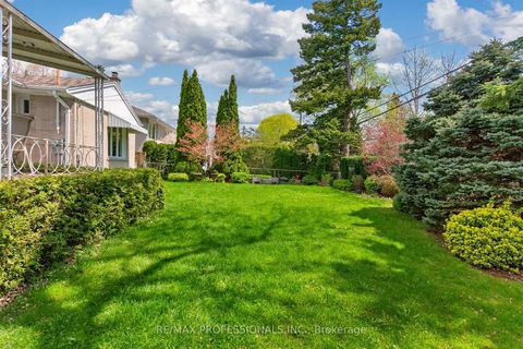 Photo 39 at 23 Ravensbourne Crescent, Rosethorn, Toronto