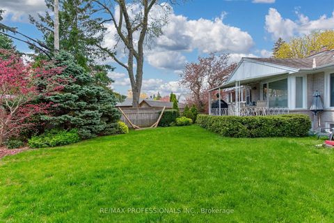 Photo 41 at 23 Ravensbourne Crescent, Rosethorn, Toronto
