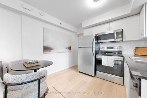 Photo 5 at 1501C - 26 Laidlaw Street, South Parkdale, Toronto