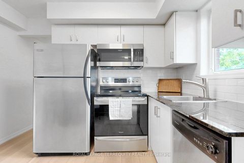 Photo 7 at 1501C - 26 Laidlaw Street, South Parkdale, Toronto
